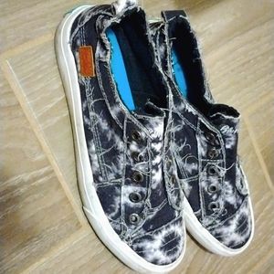 Blowfish Sneakers Malibu Women blue Slip On shoes